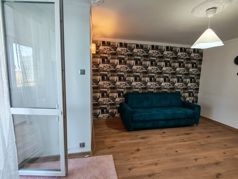 Titan, Metrou Costin Georgian,