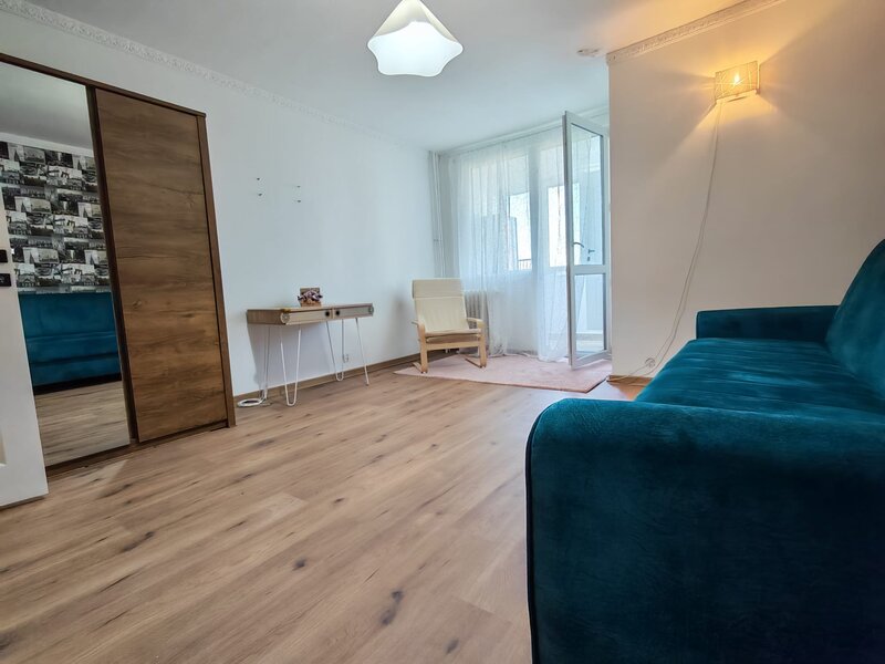 Titan, Metrou Costin Georgian,