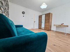 Titan, Metrou Costin Georgian